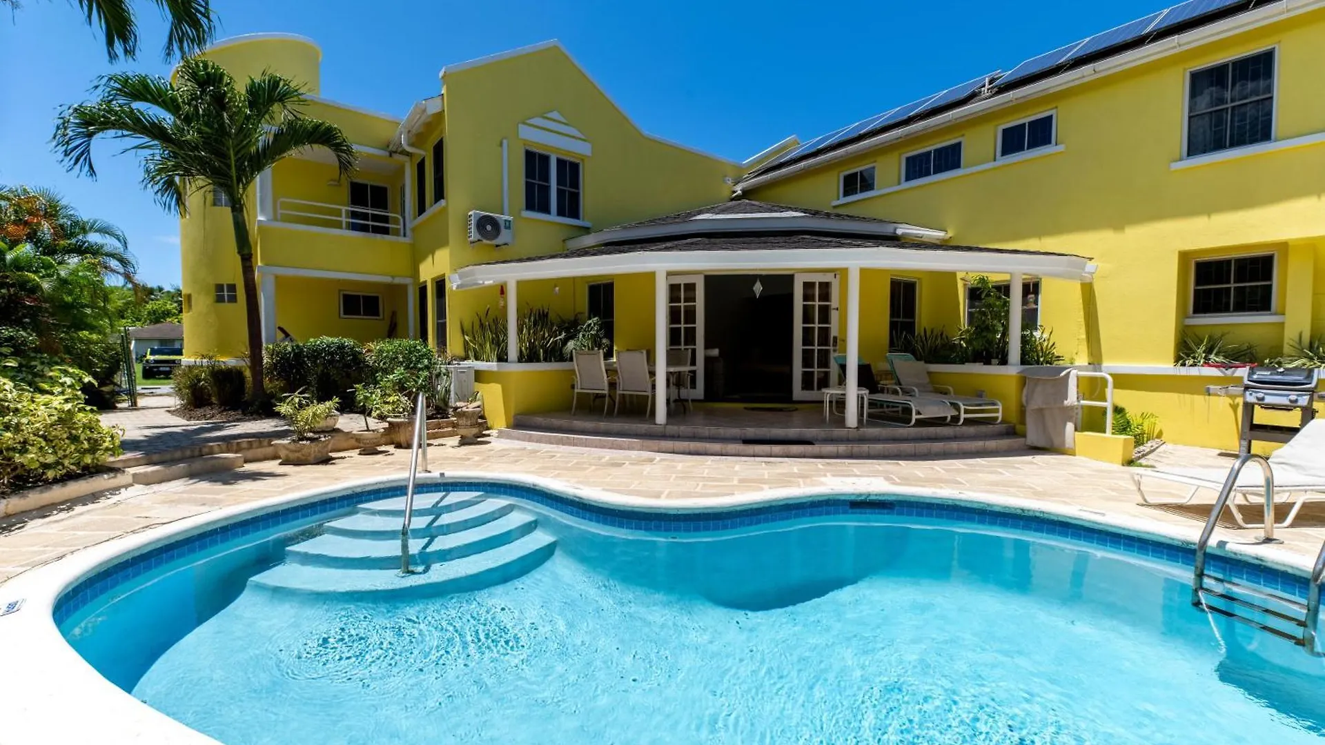 Vida Mejor - Poolside Villa Saint James