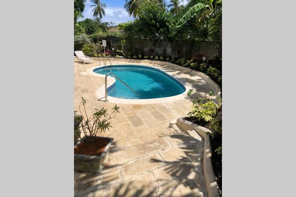Vida Mejor - Poolside Villa Saint James Barbados